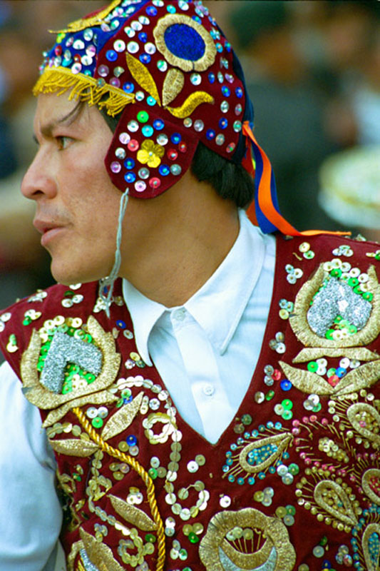 Cuzco_parade_guy